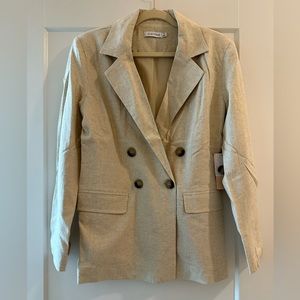 JUSTFAB
City Blazer
Size: S
Color: Neutral Linen